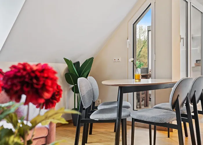 Chic 2Br Stay In Luxembourg With Free Parking
