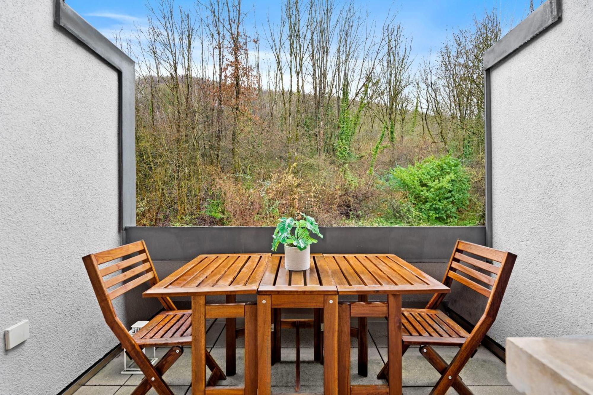 Chic 2br In With Free Parking Appartement Luxemburg
